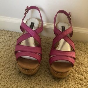 Pink wedges